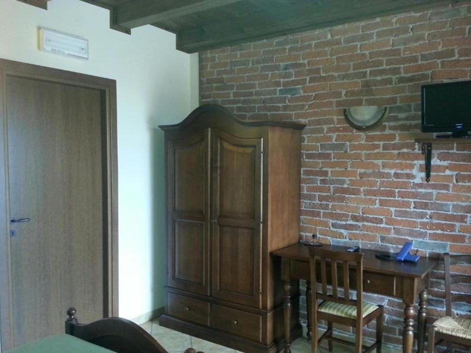 Agriturismo Cascina Del Peso Leinì Cameră foto