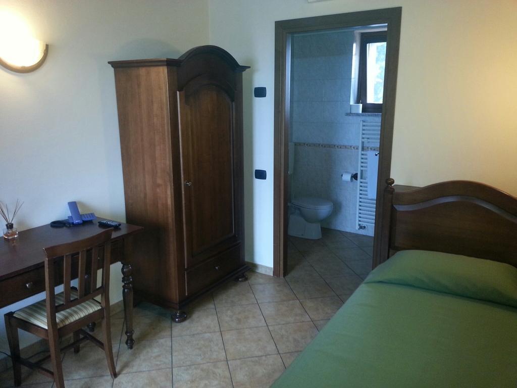 Agriturismo Cascina Del Peso Leinì Cameră foto